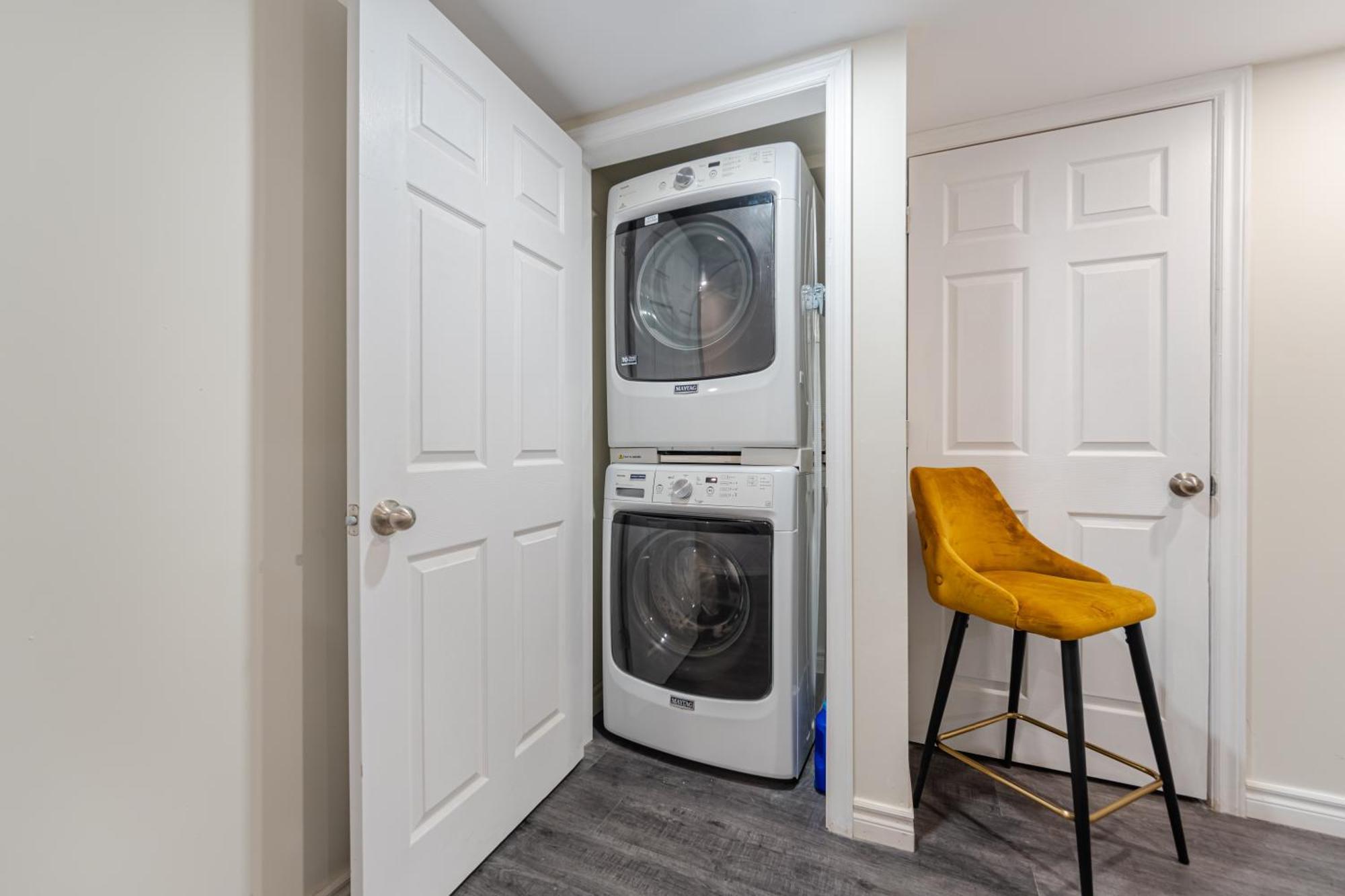 Private Basement Bedrooms In Oakville Dış mekan fotoğraf