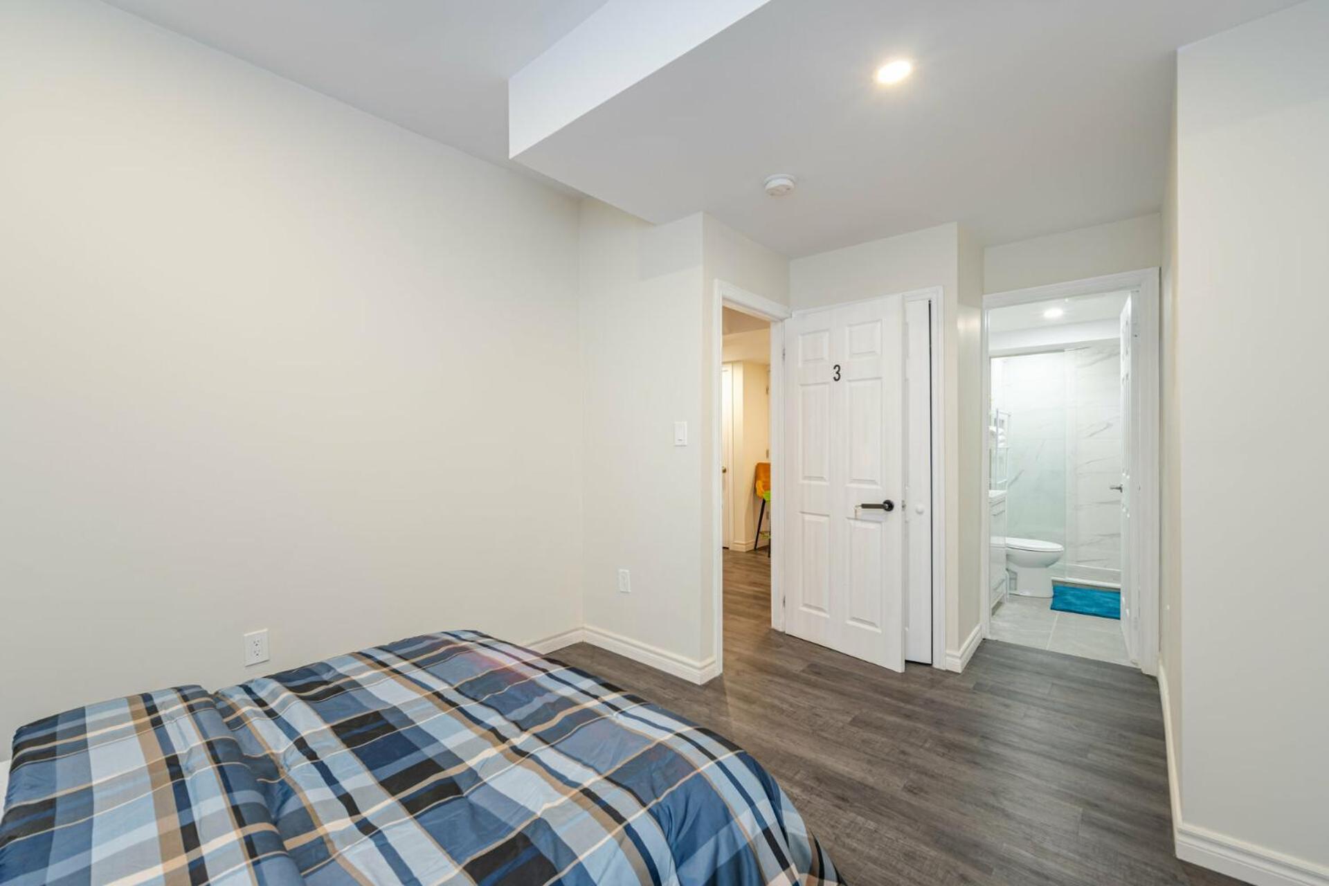 Private Basement Bedrooms In Oakville Dış mekan fotoğraf