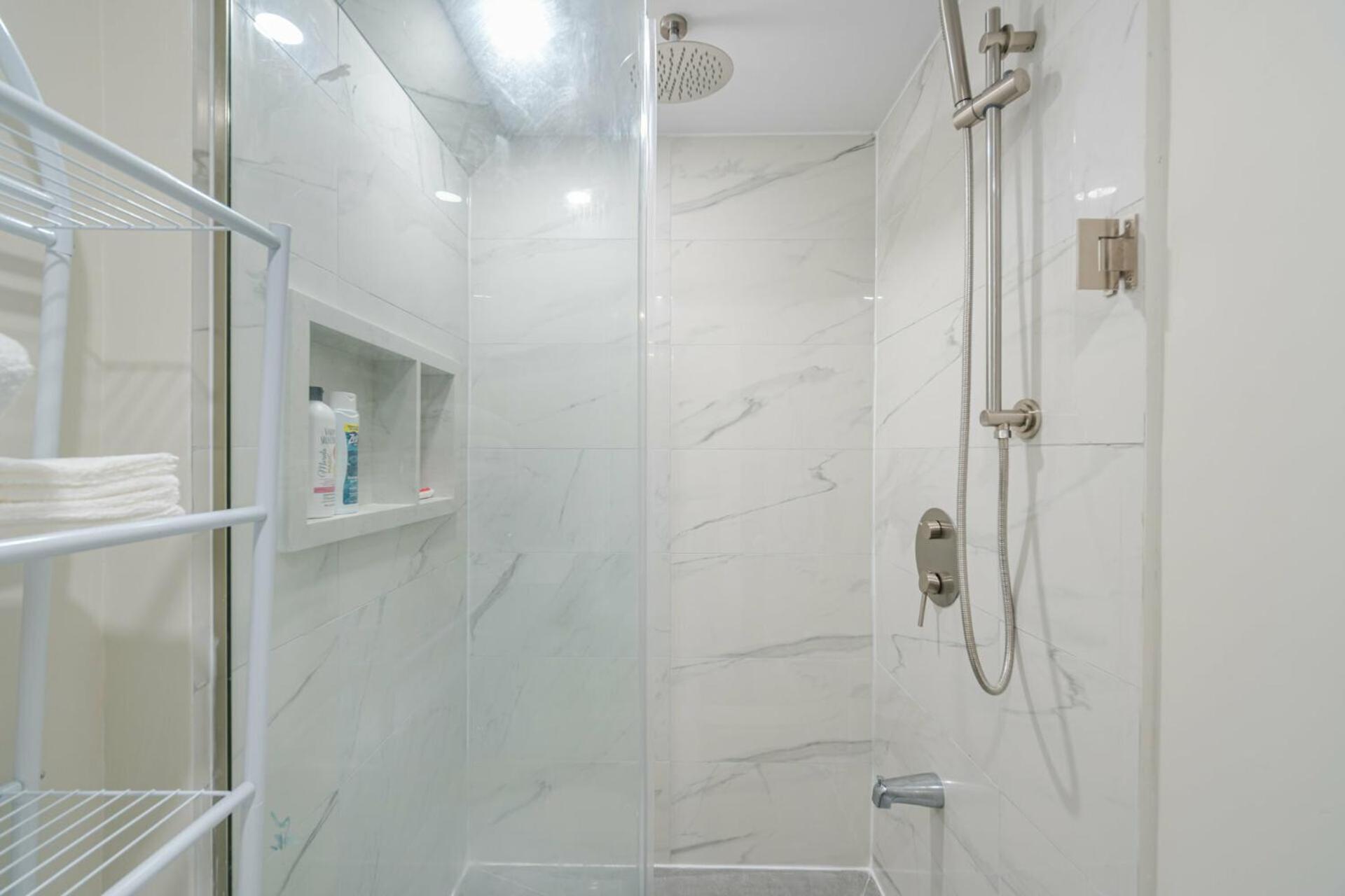 Private Basement Bedrooms In Oakville Dış mekan fotoğraf